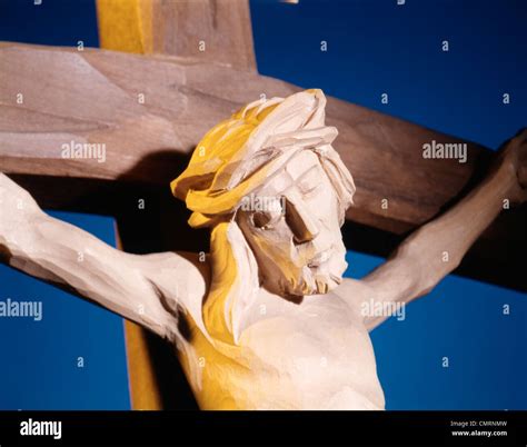 Christ Wooden Sculpture Hi Res Stock Photography And Images Alamy