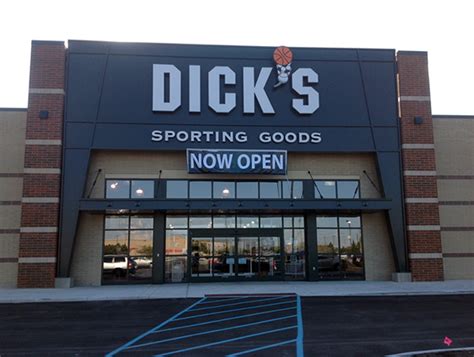 Dicks Sporting Goods Store In Livonia Mi 1147