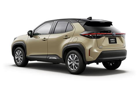 The hybrid driveline, however, is all about saving fuel, not making it the performance * price is based on the manufacturer's suggested retail price for the lowest priced toyota yaris cross 2021 variant. Toyota Yaris Cross - znamy bliższe szczegóły produkcyjnej ...
