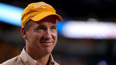 Peyton Manning Returning To Alma Mater Tennessee As Communications