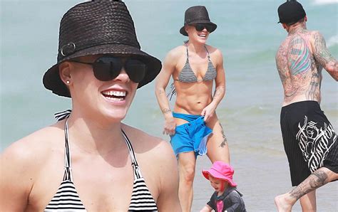 Pink Shows Off Her Toned Tummy As She Enjoys A Beach Break With Her