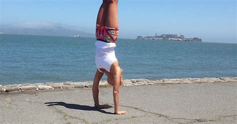How To Succeed At Your Handstand 5 Tips For Getting Upside Down