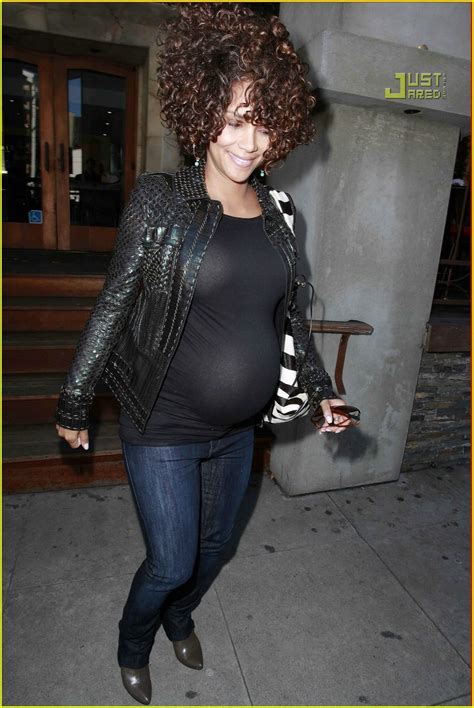 Halle Berry Sheer Is Pregnant Photo 895261 Pictures Just Jared