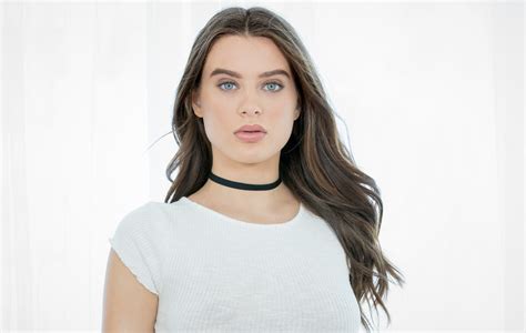 Lana Rhoades 1080p Women Model Blue Eyes Choker