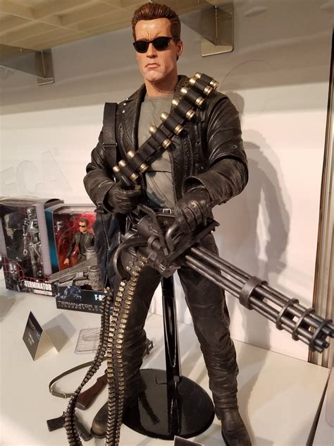 Disguised as a human, a cyborg assassin known as a terminator (arnold schwarzenegger) travels from 2029 to 1984 to kill sarah connor the terminator. NECA's New Terminator 2: Judgment Day and T2 3D T-800 Figures! | TheTerminatorFans.com