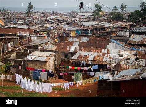 Kroo Bay Slum Freetown Sierra Leone Foto © Nil Sprague
