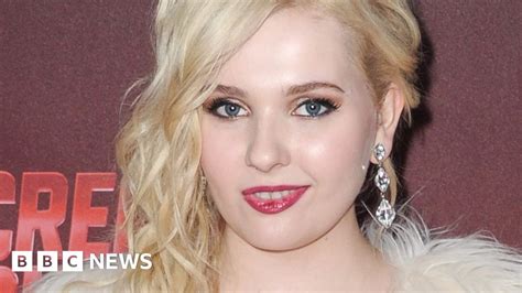 Abigail Breslin To Star In Dirty Dancing Tv Remake Bbc News