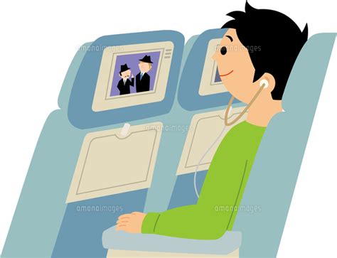 飛行機の機内で映画を観る若い男性 11002067752 ｜ 写真素材・ストックフォト・画像・イラスト素材｜アマナイメージズ
