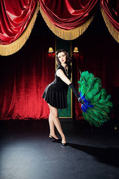 Best Burlesque Dancer With Fans Stock Photos Pictures And Royalty Free