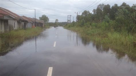 banjir mengepung beberapa wilayah di belitung dan belitung timur akses jalan putus official