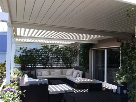 The Solisysteme Bioclimatic Pergola Residential Traditional Patio