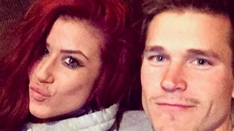 Teen Mom 2 Star Chelsea Houska Is Engaged See The Ring