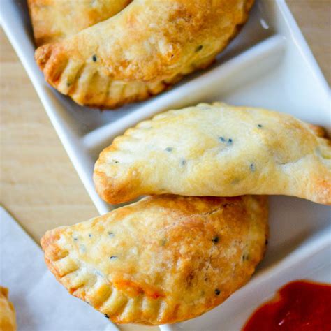 Chicken empanadas a savory empanada, it can be baked, it can be fried, a good snack ready for our family. Chicken Empanadas Recipe