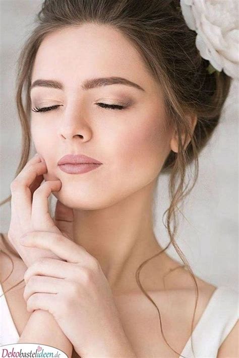 Für alle die, die nicht selbst alle kategorien durchstöbern wollen, haben wir mal ein paar empfehlungen zusammengestellt. 40 traumhafte Hochzeits Make up Ideen für eure Hochzeit ...