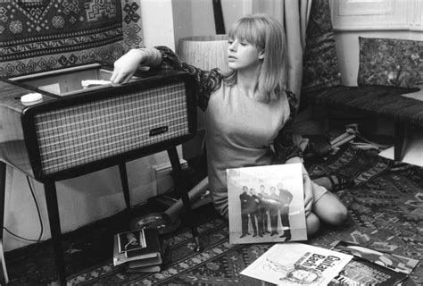 Marianne Faithfull Photo Gallery 54 High Quality Pics ThePlace