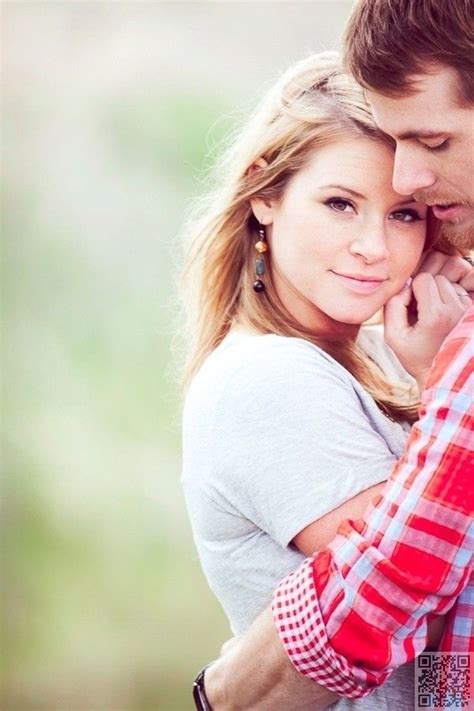 4. Arm #around You - 7 Cute Couple #Poses to Try when ...