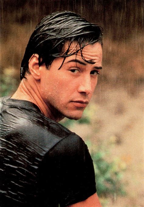 And finally, no remake will be worth wimmer's salt if it doesn't involve a female lead who has the original. Los roles de Keanu Reeves - Viste la Calle