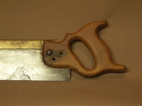 Hand Saw Handles More Than Mere Looks Paul Sellers Blog