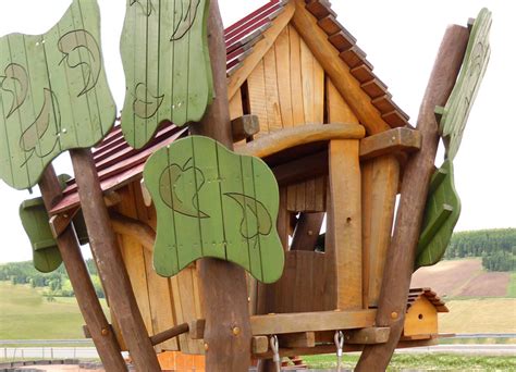 Decorated Tree House Made Of Robinia Ziegler Spielplätze