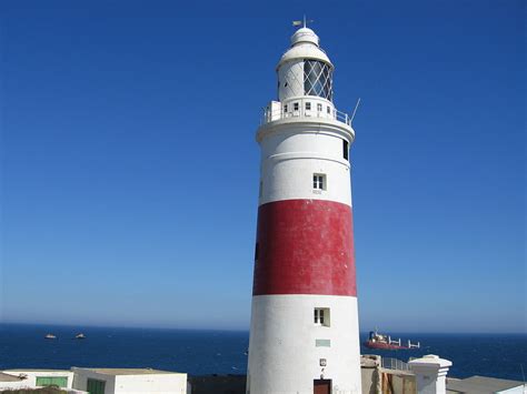 Filelighthouse With Sinking Ship Wikimedia Commons