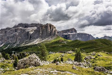 Dolomiti Passo Sella Dolomites Natural Landmarks Mountains