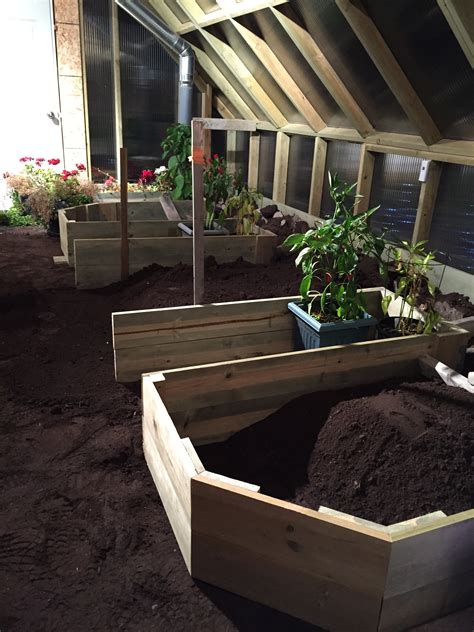 Greenhouse Building - Part 4 - Raised Beds - Growing North