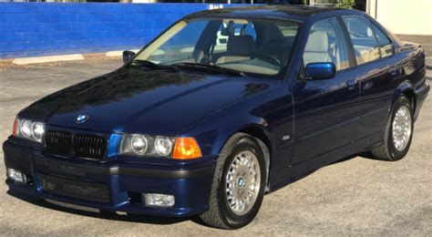La geste des princes demons edition integrale majuscules. 1994 BMW 325i E36 4 Door Sedan Blue Metalic Freshly Painted - Classic BMW 3-Series 1994 for sale