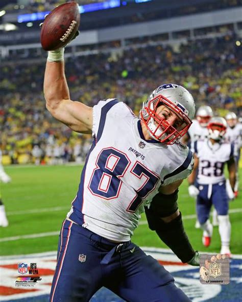 Rob Gronkowski Touchdown Spike New England Patriots 8 X 10 Football