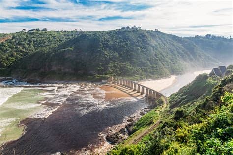 Below is a breakdown of activities to do and best places to stay on the garden route, with the best places to eat in each town. Motorcycle Diaries: Garden Route & Little Karoo - Bold Travel
