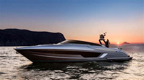 Fancy A Float On Water How About Riding In 5 Very Stylish Yachts