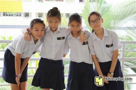 17 Konsep Baju Seragam Sekolah Thailand