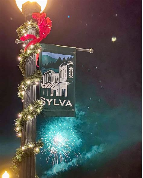 Holiday Fireworks In Downtown Sylva Discover Jackson Nc