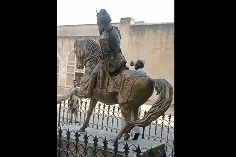 Watch Statue Of 19th Century Sikh Ruler Maharaja Ranjit Singh