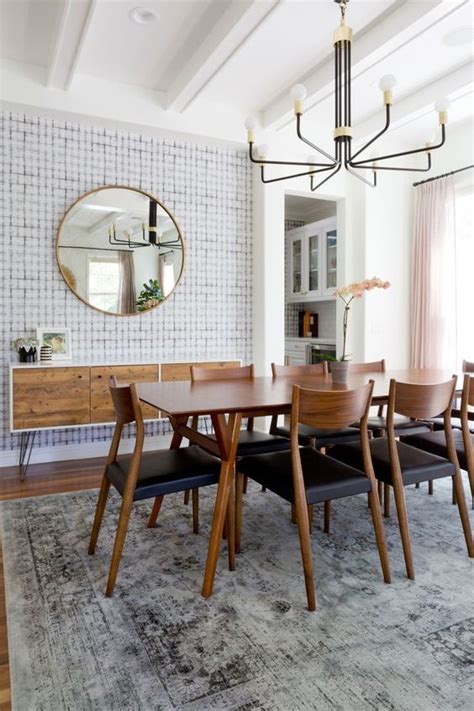 These modern dining room ideas showcase elegant configurations and designs that encompass chairs and tables, bars and stools, lighting, flooring the modern dining room is where the universal ritual of breaking bread brings us together. 10 Beautiful Spaces: Dining Room Decor That I Love - The ...