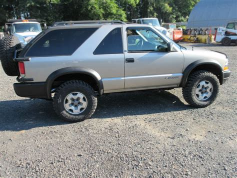 Chevy S 10 Blazer Zr2 Lifted Lots Of New Parts 5 Speed 4wd Off
