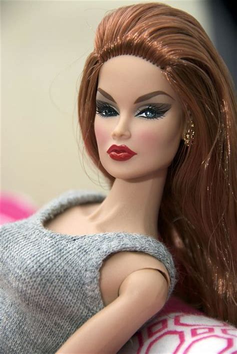 2255 Best Beautiful Fashion Doll Images On Pinterest Fashion Dolls Barbies Dolls And