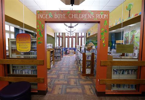 Mark Kodiak Ukena Highland Park Public Library Seeks Expansion