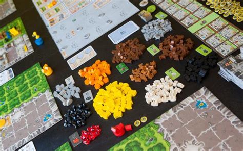 Las mejores guías de estrategia de ps4 2021: 17 juegos de mesa a descubrir si el Monopoly ya te aburre