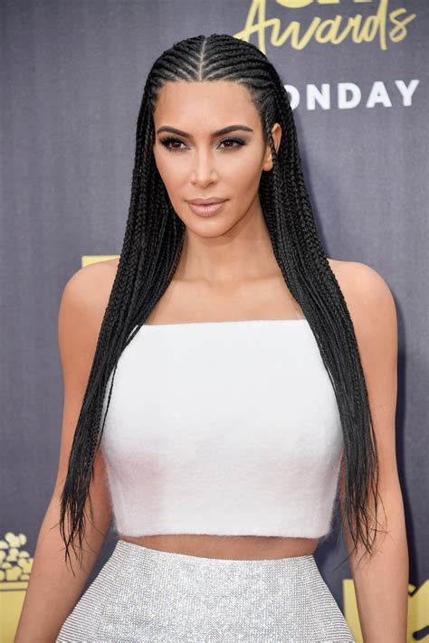 Kim Kardashian Wears Braids To Mtv Awards Red Carpet