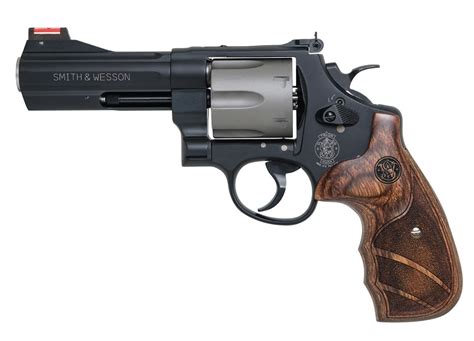 Smith And Wesson Model 329pd 44 Magnum Revolver With Hi Viz Sight
