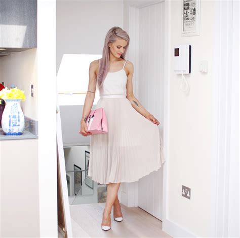 The Romantic Summer Dress Inthefrow