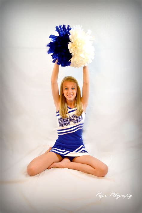 Pin By Shelby Russell On My Style Cheerleading Pictures Cheer