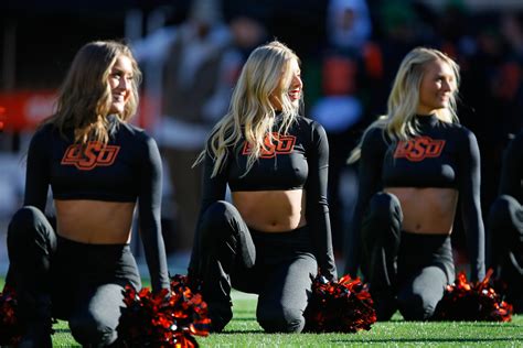 Oklahoma State Cheerleader Goes Viral During Big 12 Media Days The Spun Whats Trending In