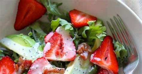 I Cant Pin It Strawberry Avocado Kale Salad With Bacon
