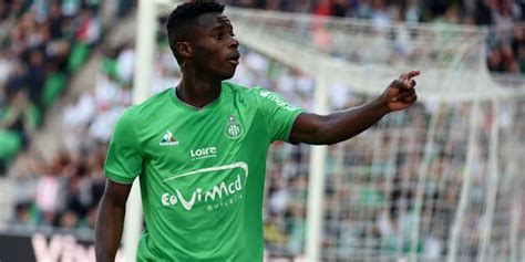 Бамба жонатан (jonathan bamba) футбол нападающий франция 26.03.1996. Saint Etienne : Jonathan Bamba vers le Paris FC - Africa ...