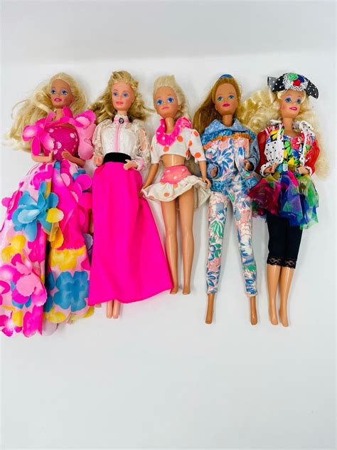 Only Left Vintage Barbies 1980s Barbie 1990s Barbie Vintage Barbie One