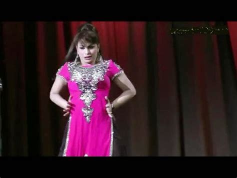 Latest Punjabi Mujra New Stage Dance Hot Desi Mujra Watch Hd Mujra