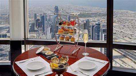 Atmosphere Restaurant Desayuno En Burj Khalifa See Dubai Tours