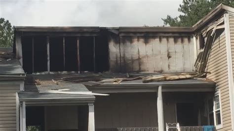 Apartment Fire Injures 2 And Displaces 7 In Northeast Columbia