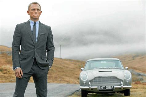Film Review Skyfall Express And Star